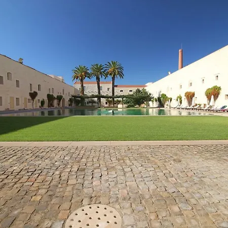 Convento Bernardas Apartment