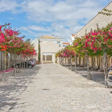 Convento Bernardas Tavira
